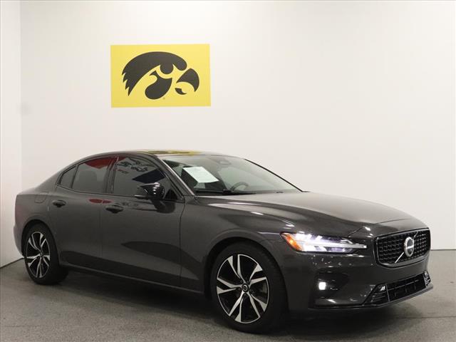 2023 Volvo S60 B5 Plus Dark Theme:D13307