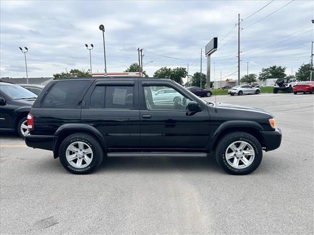 2002 Nissan Pathfinder LE:D13619C