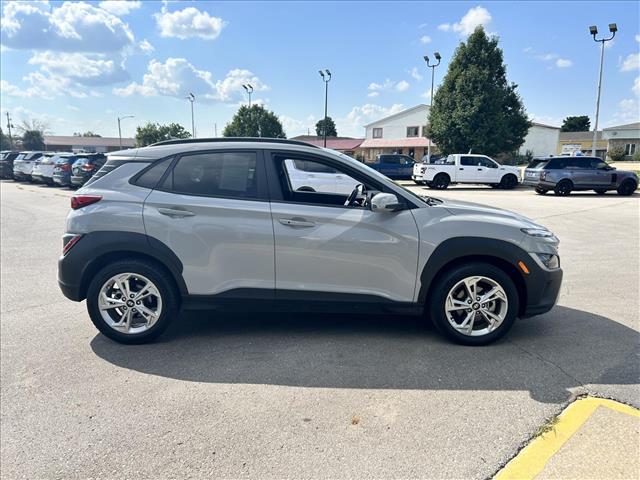 2022 Hyundai KONA SEL:D13852