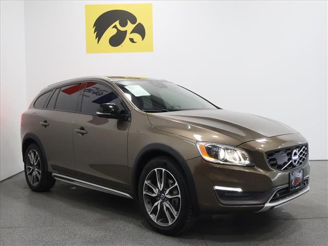 2016 Volvo V60 Cross Country T5 Platinum:D13695