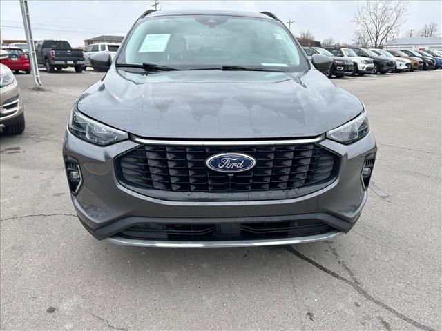 2023 Ford Escape Hybrid Platinum:D13569