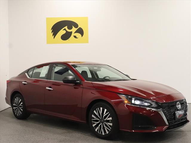 Photo of 2024 Nissan Altima 2.5 SV in Iowa City, IA - 7,  2024 Nissan Altima 2.5 SV:D13160