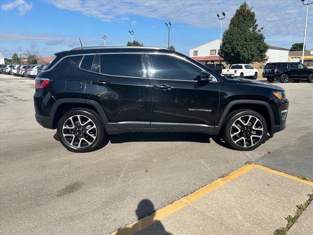 Photo of 2017 Jeep Compass Limited in Iowa City, IA - 7,  2017 Jeep Compass Limited:D13170