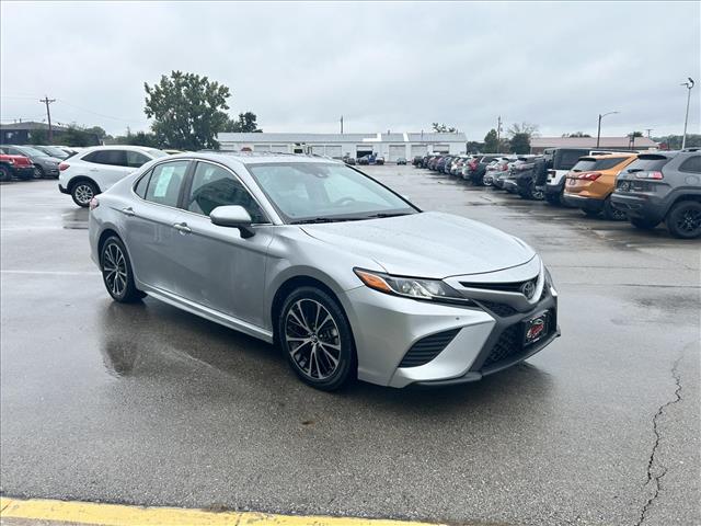 2018 Toyota Camry SE:D14049A
