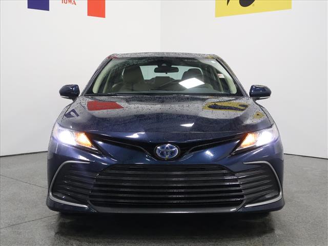 2021 Toyota Camry Hybrid LE:D14031