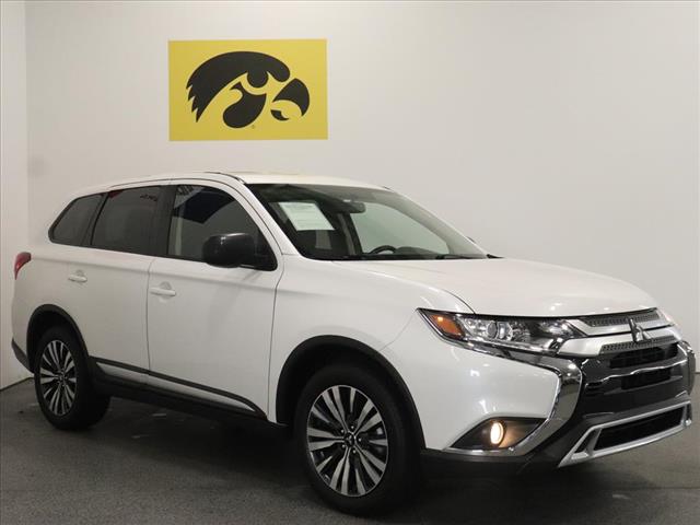 Photo of 2020 Mitsubishi Outlander ES in Iowa City, IA - 7,  2020 Mitsubishi Outlander ES:D13077