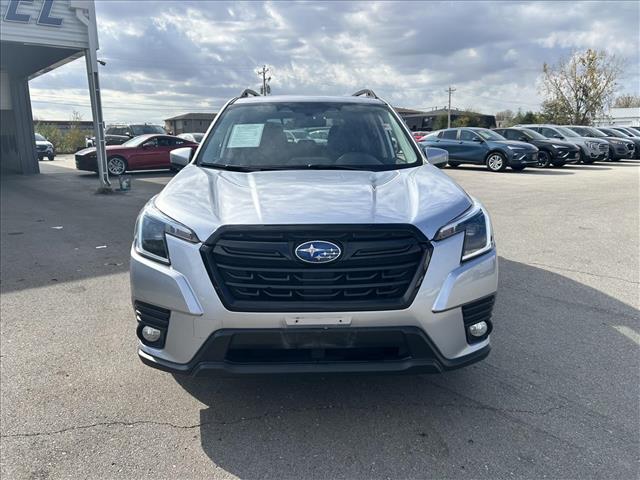 2023 Subaru Forester Premium:D14161