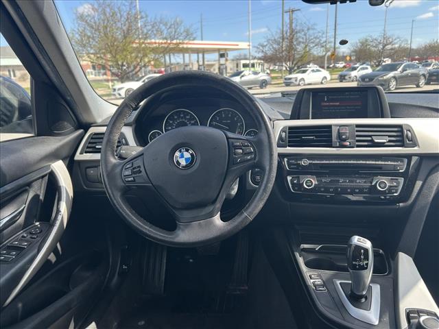 2018 BMW 3 Series 320i xDrive:D13657