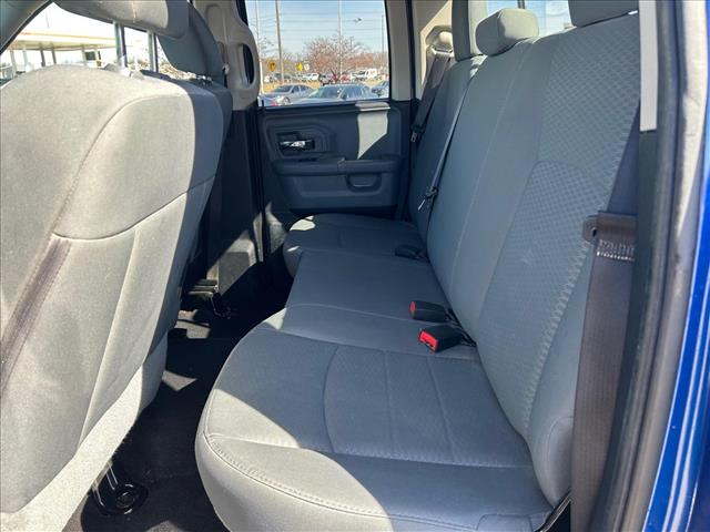 2016 RAM 1500 SLT:D13464A