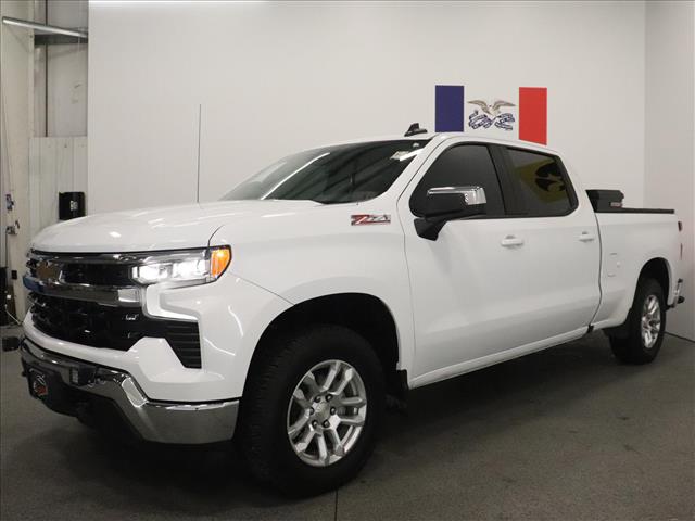 2023 Chevrolet Silverado 1500 LT:D13464
