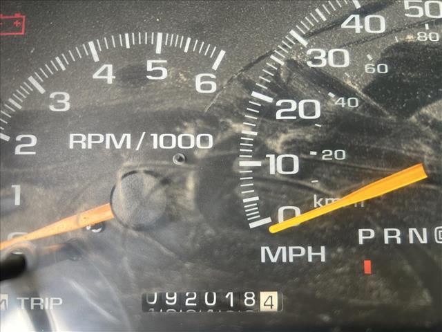 1998 GMC Sierra 2500:D13526A