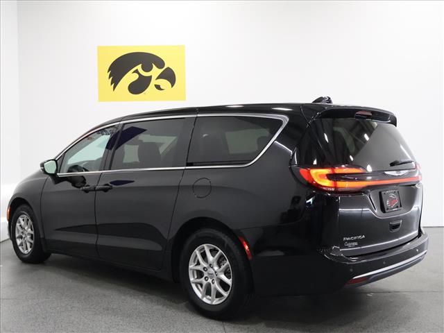 2024 Chrysler Pacifica Touring L:D13895