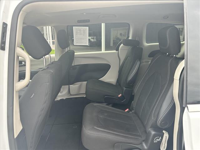 2023 Chrysler Voyager LX:D13936