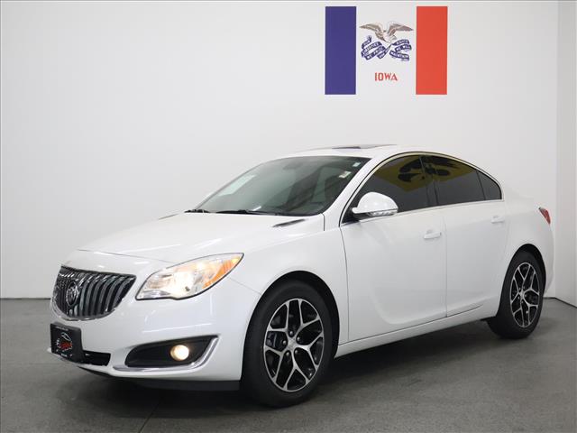 2016 Buick Regal Sport Touring:D13691