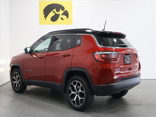2025 Jeep Compass Limited:D13688