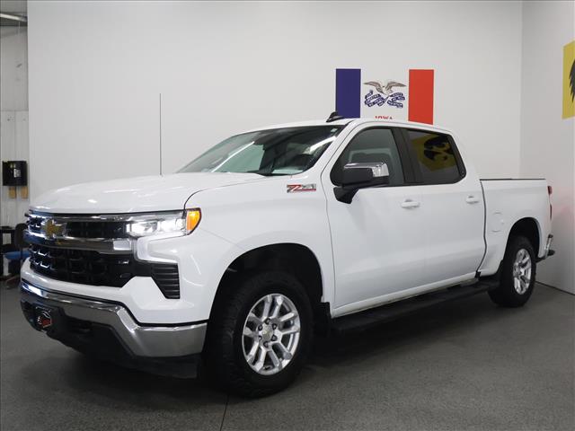 2025 Chevrolet Silverado 1500 LT:D13856