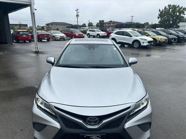 2018 Toyota Camry SE:D14049A