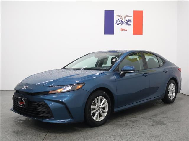 2025 Toyota Camry:D14011