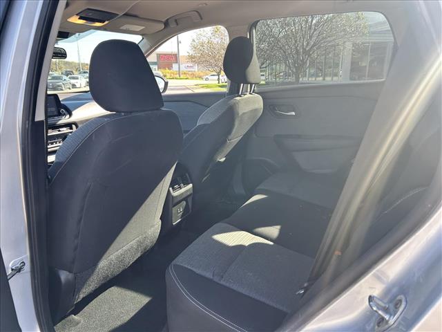 2023 Nissan Rogue SV:D14157