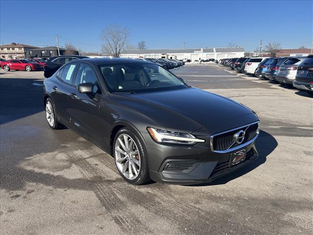 2019 Volvo S60 T6 Momentum:D13604
