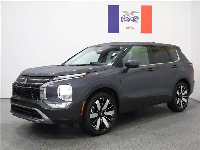 2025 Mitsubishi Outlander SE:D14007