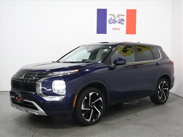 2024 Mitsubishi Outlander SE:D13896