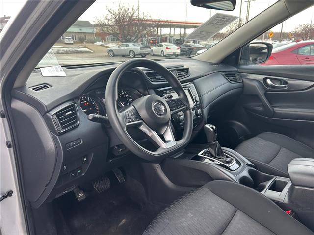 2018 Nissan Rogue S:D13135A