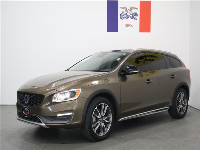 2016 Volvo V60 Cross Country T5 Platinum:D13695