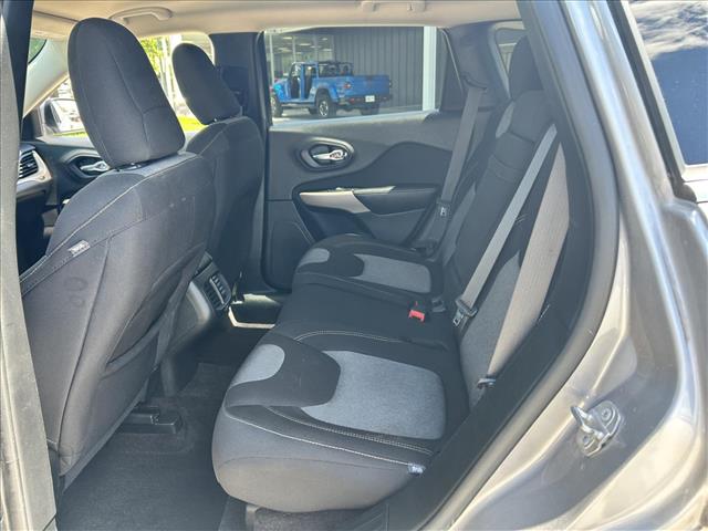 2018 Jeep Cherokee Latitude:D13818