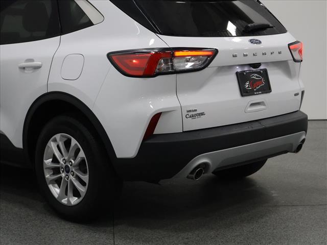 2022 Ford Escape Hybrid SE:D13981
