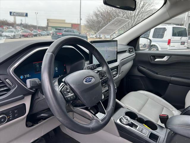 2023 Ford Escape Hybrid Platinum:D13569