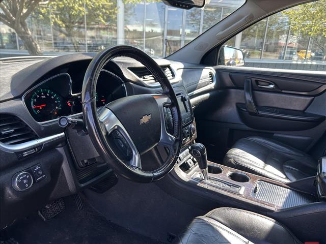 2016 Chevrolet Traverse LT:D13385A
