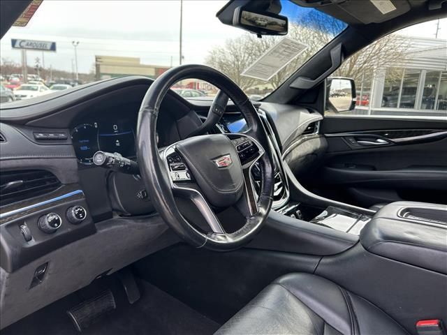 2017 Cadillac Escalade ESV Platinum:D13622