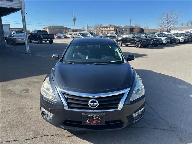 2015 Nissan Altima 3.5 SL:D13575