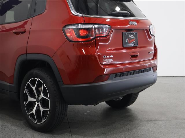 2025 Jeep Compass Limited:D13688
