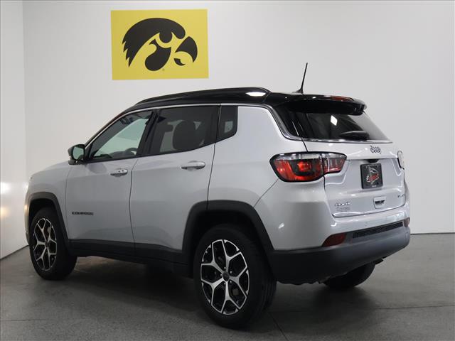2025 Jeep Compass Limited:D13687