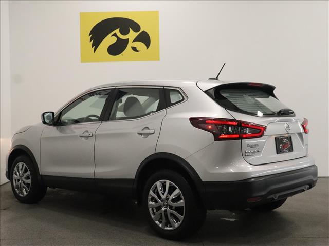 2021 Nissan Rogue Sport S:D13423