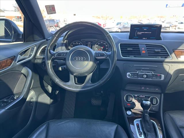 2017 Audi Q3 2.0T quattro Premium Plus:D13504