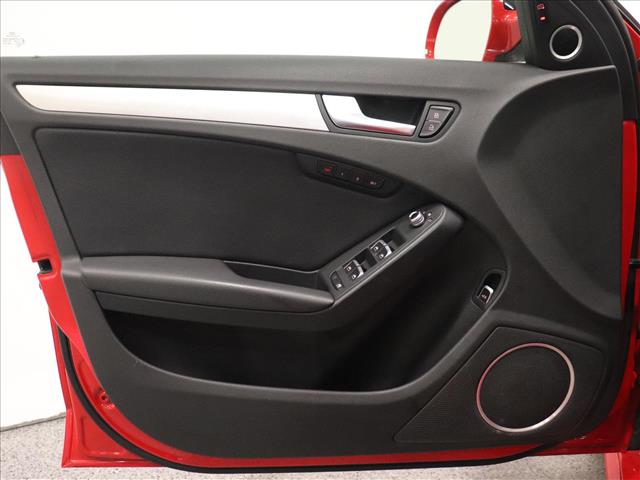 2016 Audi A4 2.0T quattro Premium Plus:D13574