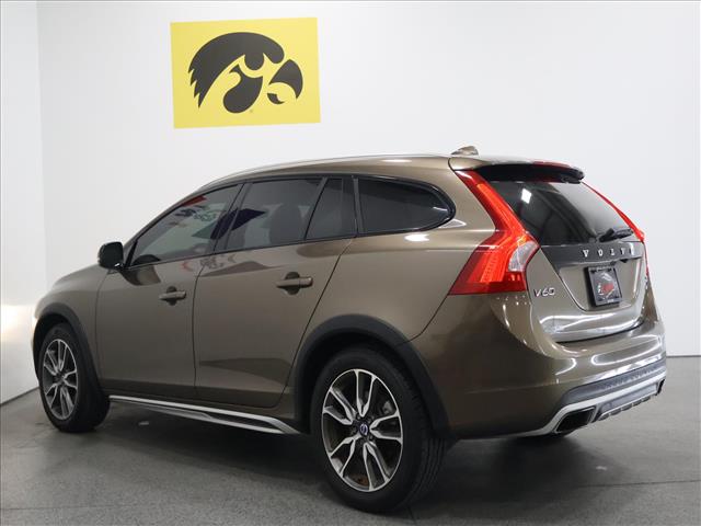 2016 Volvo V60 Cross Country T5 Platinum:D13695