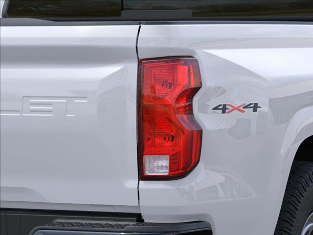 2025 Chevrolet Colorado Work Truck - Photo 11