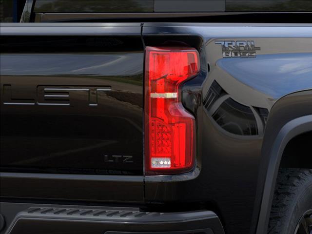 2025 Chevrolet Silverado 3500HD LTZ - Photo 11