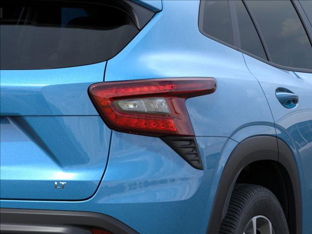 2025 Chevrolet Trax LT - Photo 11