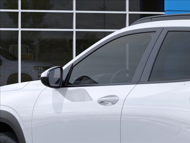 2025 Chevrolet Trax LT - Photo 12