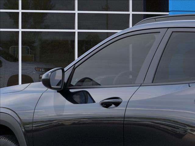 2025 Chevrolet Trax LT - Photo 12