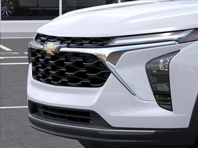 2025 Chevrolet Trax LT - Photo 13