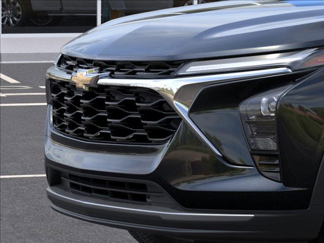 2025 Chevrolet Trax LT - Photo 13