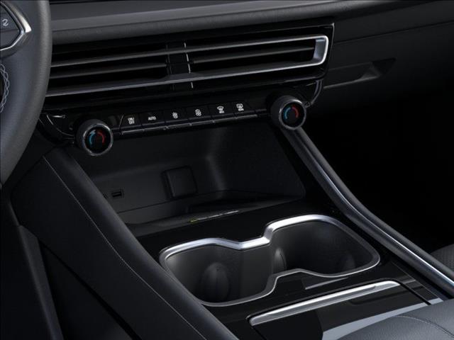 2025 Chevrolet Traverse LT - Photo 23