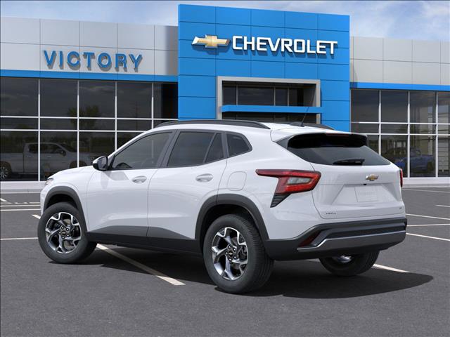2025 Chevrolet Trax LT - Photo 3