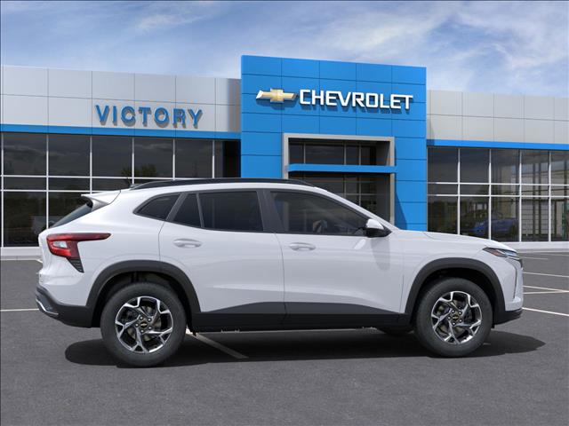 2025 Chevrolet Trax LT - Photo 5